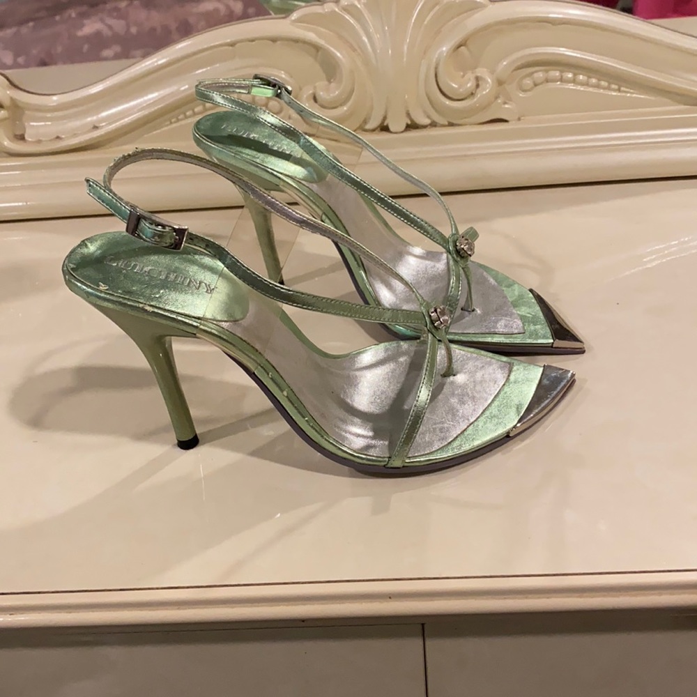 Heeled sandals